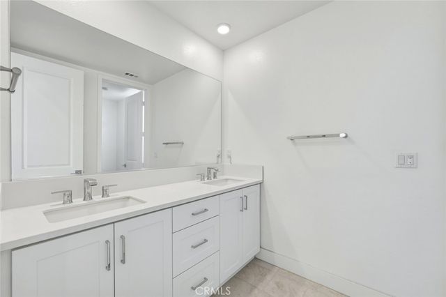 426 Treble, Irvine, CA 92618