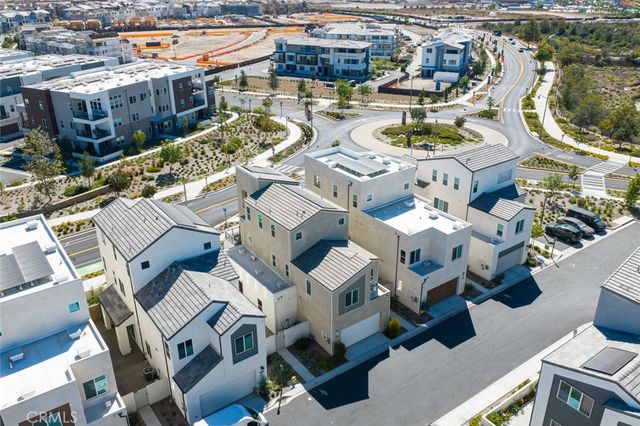 426 Treble, Irvine, CA 92618
