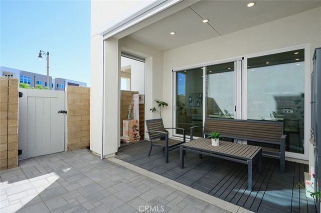 426 Treble, Irvine, CA 92618