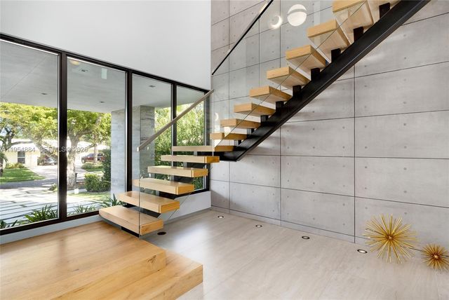 13190 Biscayne Bay Ter, North Miami, FL 33181