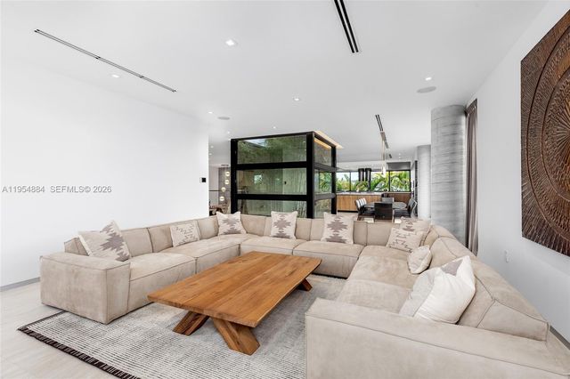 13190 Biscayne Bay Ter, North Miami, FL 33181