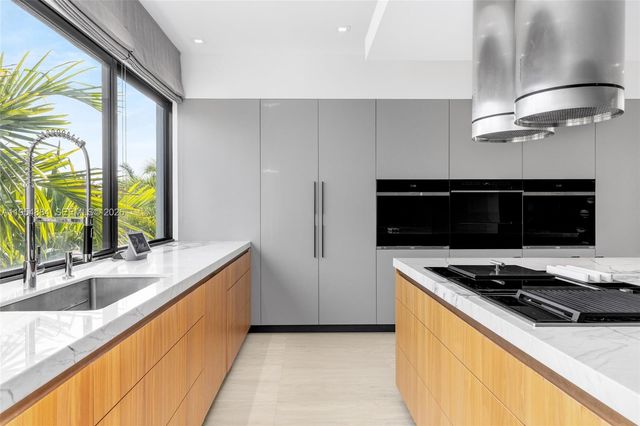 13190 Biscayne Bay Ter, North Miami, FL 33181