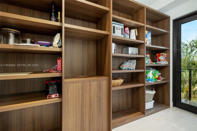 13190 Biscayne Bay Ter, North Miami, FL 33181