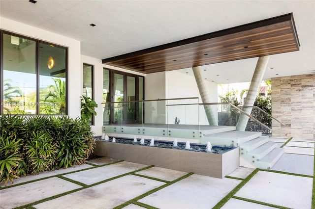 13190 Biscayne Bay Ter, North Miami, FL 33181