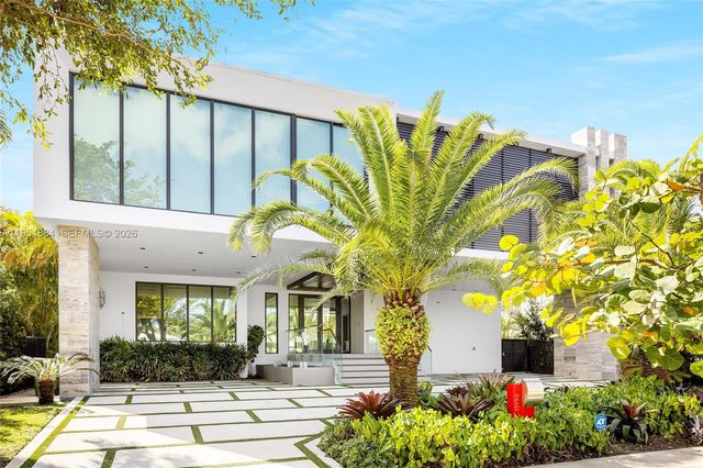 13190 Biscayne Bay Ter, North Miami, FL 33181