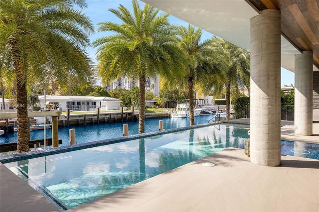 13190 Biscayne Bay Ter, North Miami, FL 33181