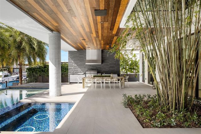 13190 Biscayne Bay Ter, North Miami, FL 33181