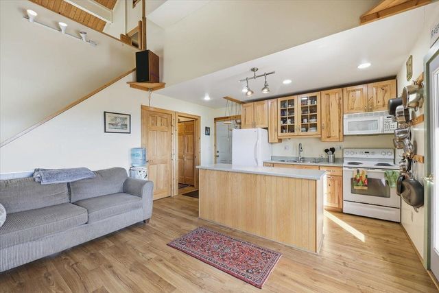 28600 N Mt Spokane Park Dr, Mead, WA 99021