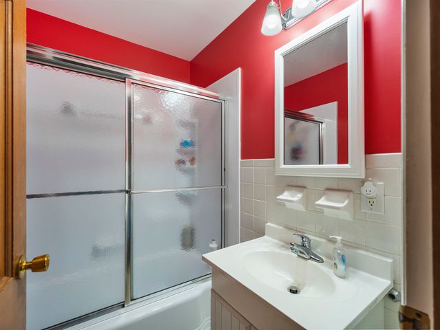 155 Honeysuckle Lane, Huntington, WV 25701