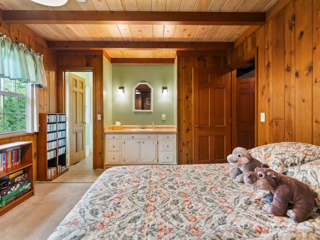 155 Honeysuckle Lane, Huntington, WV 25701