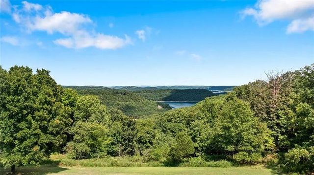 13122 Shaffer Road, Garfield, AR 72732