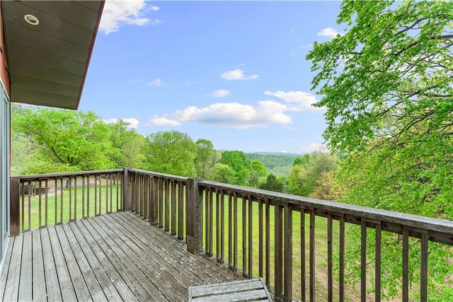 13122 Shaffer Road, Garfield, AR 72732