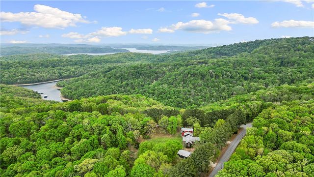 13122 Shaffer Road, Garfield, AR 72732