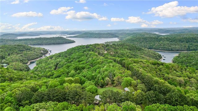 13122 Shaffer Road, Garfield, AR 72732