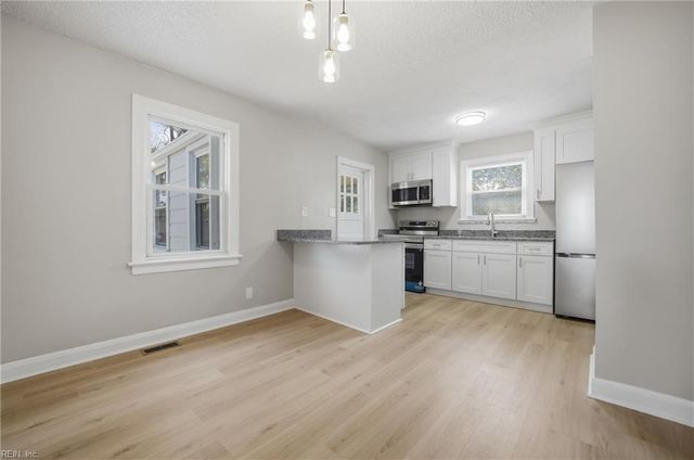 8256 Chesapeake BLVD, Norfolk, VA 23518