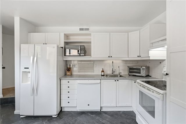 5545 Forbes Ave G, Squirrel Hill, PA 15217