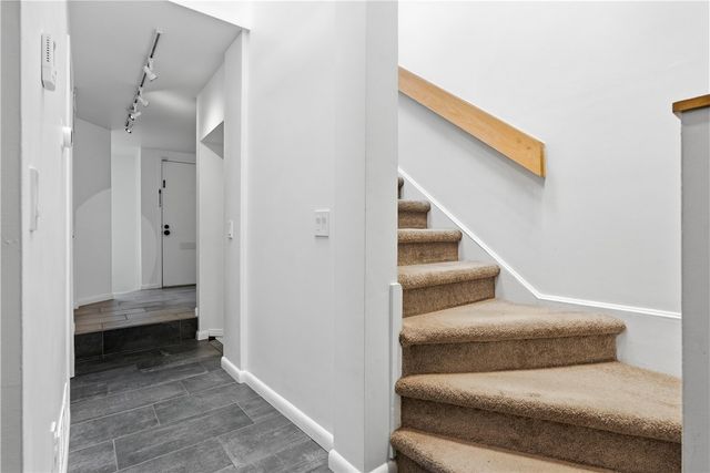 5545 Forbes Ave G, Squirrel Hill, PA 15217