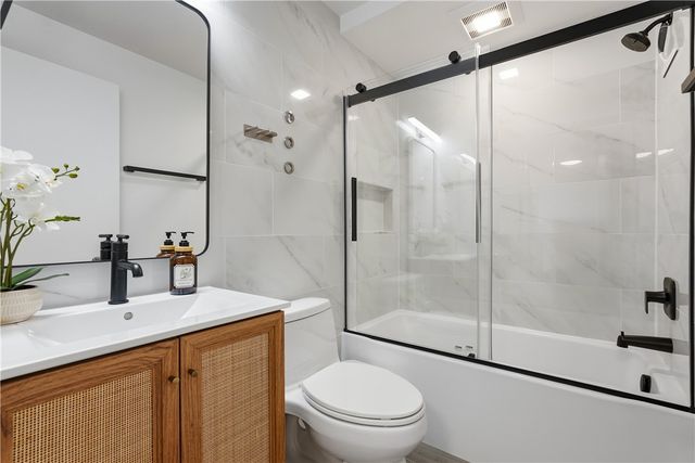 5545 Forbes Ave G, Squirrel Hill, PA 15217
