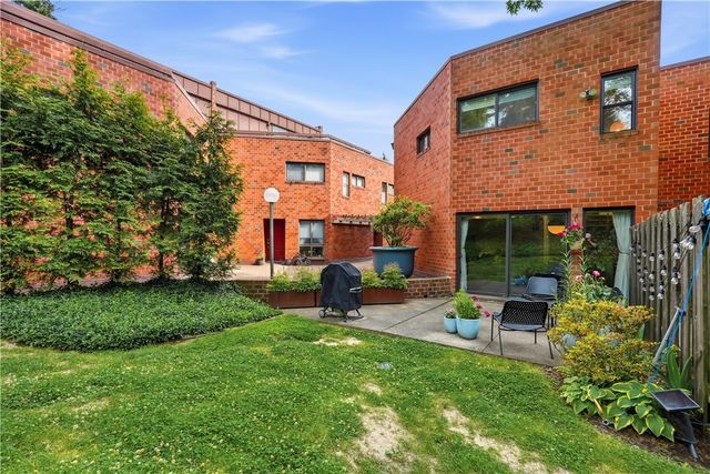 5545 Forbes Ave G, Squirrel Hill, PA 15217