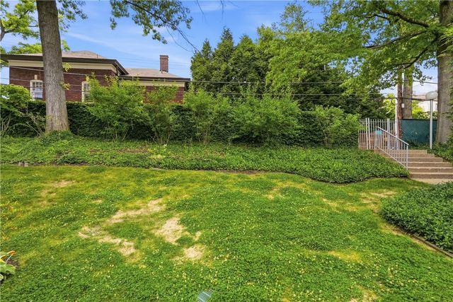 5545 Forbes Ave G, Squirrel Hill, PA 15217