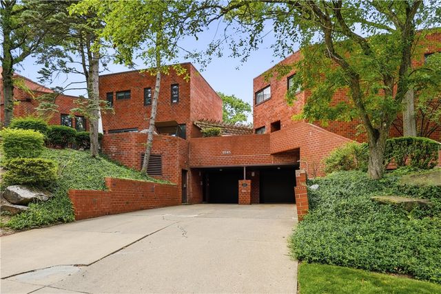5545 Forbes Ave G, Squirrel Hill, PA 15217