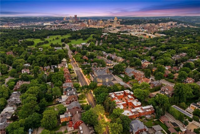 5545 Forbes Ave G, Squirrel Hill, PA 15217
