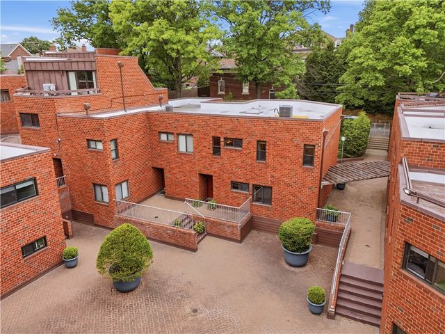 5545 Forbes Ave G, Squirrel Hill, PA 15217