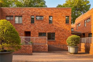 5545 Forbes Ave G, Squirrel Hill, PA 15217