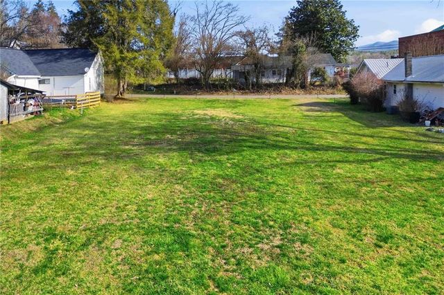 74 Spring Street, Ellijay, GA 30540