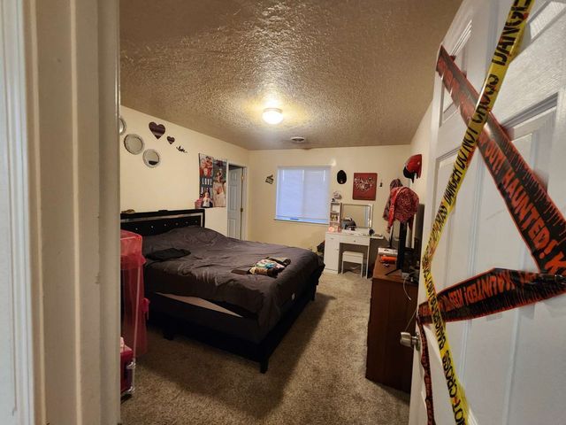 321 Valle Vista Drive, Farmington, NM 87401