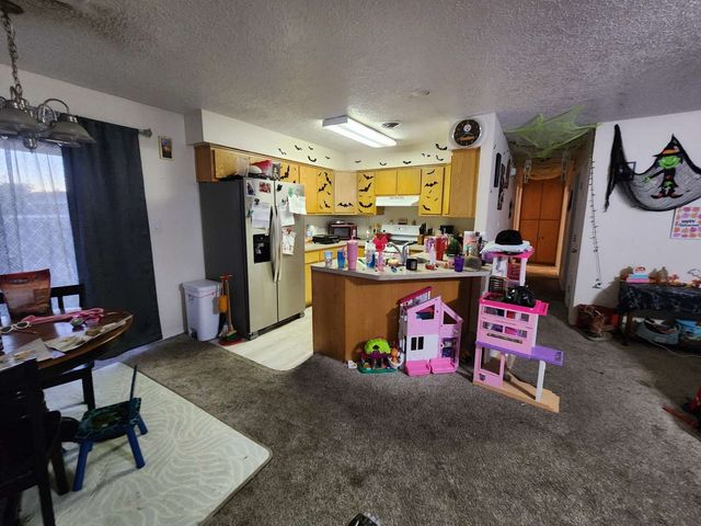 321 Valle Vista Drive, Farmington, NM 87401