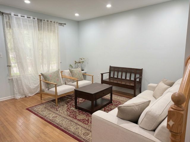 2564 Waterbury Lane 2564, Buffalo Grove, IL 60089