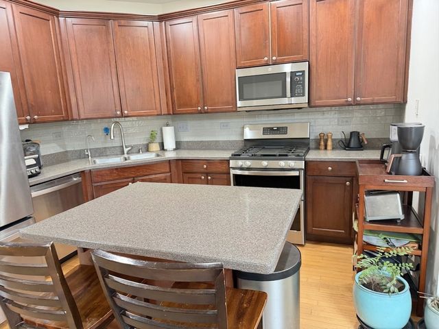 2564 Waterbury Lane 2564, Buffalo Grove, IL 60089