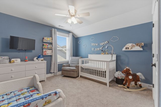 172 Portico Pl, La Vergne, TN 37086