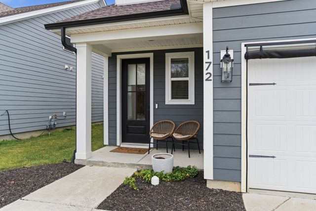 172 Portico Pl, La Vergne, TN 37086