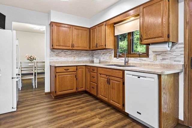 1235 S WESTHAVEN DRIVE, Oshkosh, WI 54904