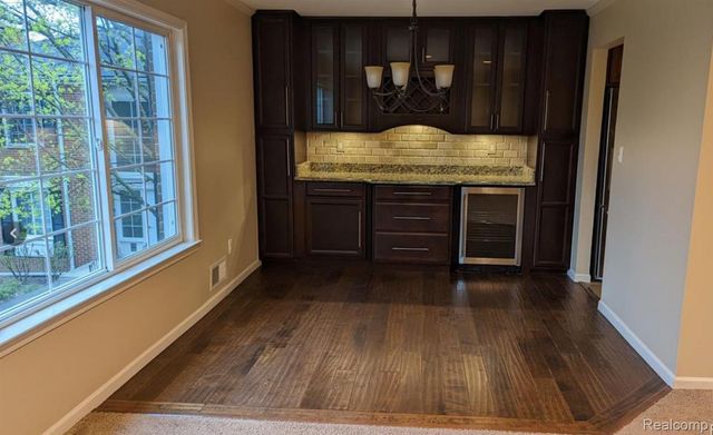 748 E Fox Hills Drive, Bloomfield Hills, MI 48304