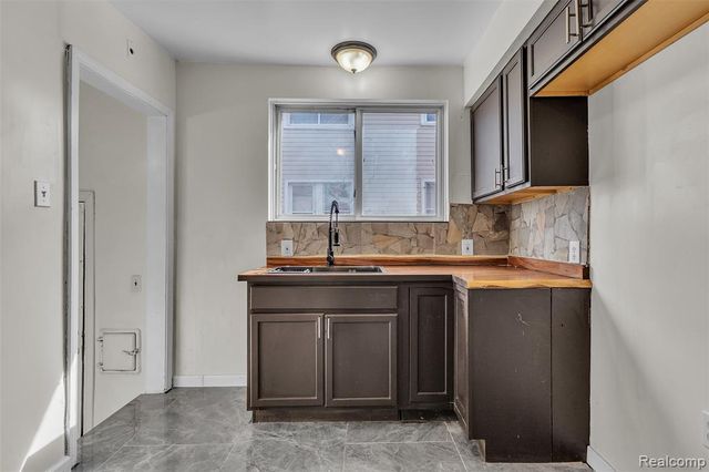 13431 Hartwell Street, Detroit, MI 48227