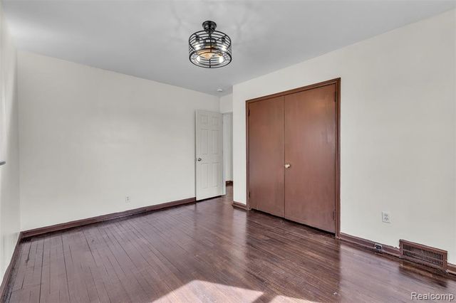 13431 Hartwell Street, Detroit, MI 48227