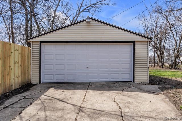 13431 Hartwell Street, Detroit, MI 48227