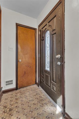 13431 Hartwell Street, Detroit, MI 48227