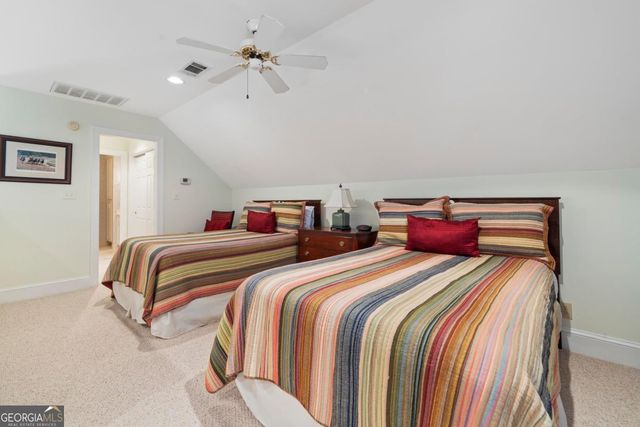 131 Oakton S, Eatonton, GA 31024