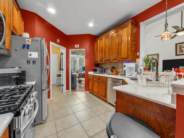 1 Fox Ridge Way, Taylors, SC 29687