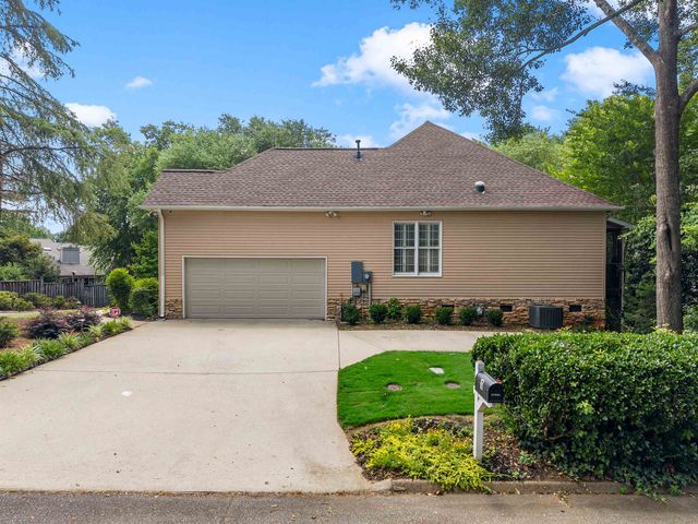 1 Fox Ridge Way, Taylors, SC 29687