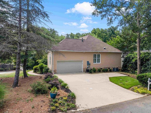 1 Fox Ridge Way, Taylors, SC 29687