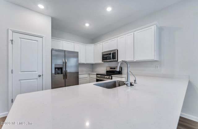 708 HOLLY LAKES Drive, Orange Park, FL 32073