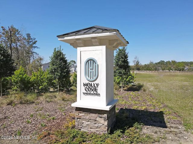 708 HOLLY LAKES Drive, Orange Park, FL 32073
