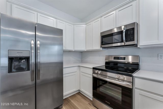 708 HOLLY LAKES Drive, Orange Park, FL 32073