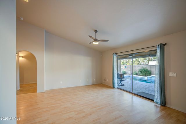 380 W 14TH Avenue, Apache Junction, AZ 85120