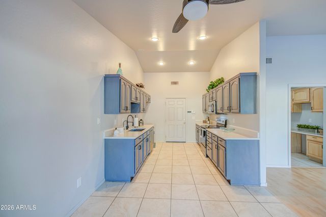 380 W 14TH Avenue, Apache Junction, AZ 85120